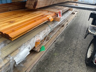 Ca. 21x Douglas Dubbele Rhombus, 25x137mm, lengte 7/300cm, 14/400cm
